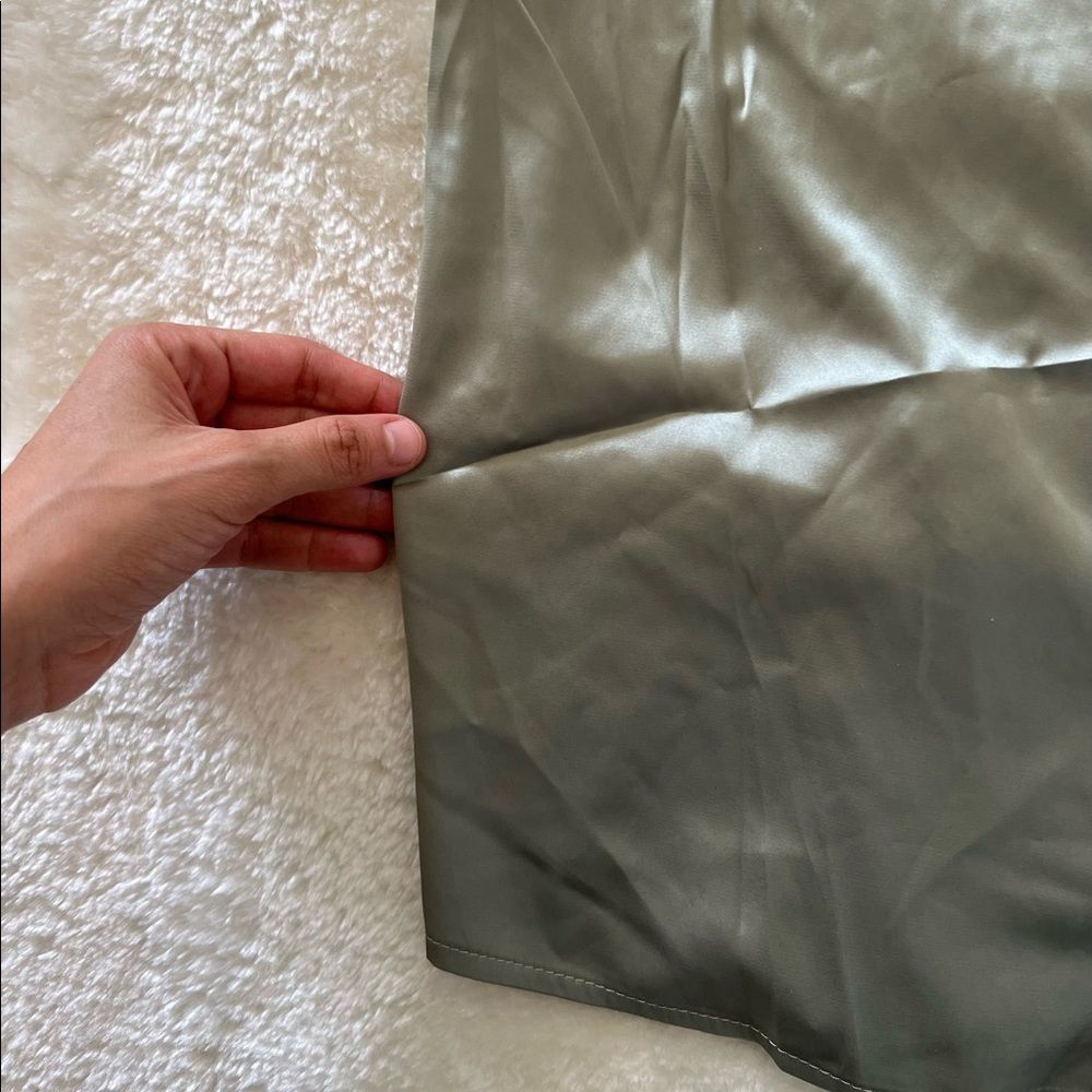 Shein Open Back Top - Picture 2 of 4